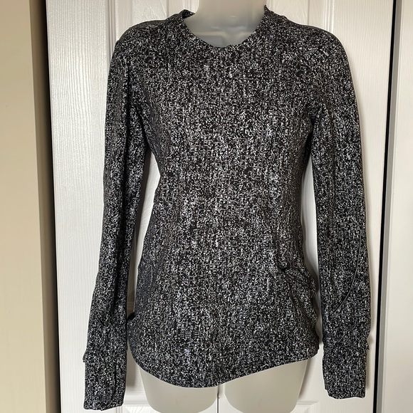 Lululemon Long Sleeve Shirt Size 4 - Picture 1 of 7